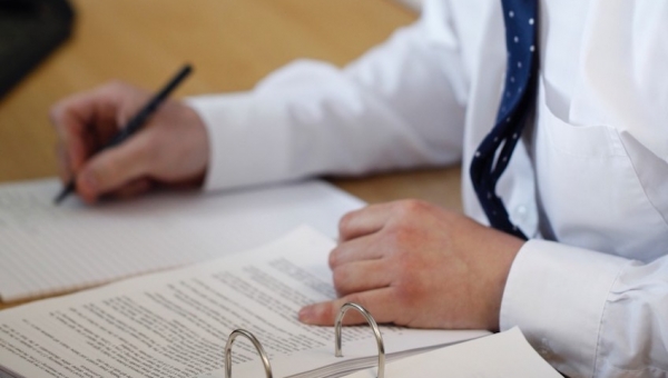 POOR BOB’S ALMANAC ON THE ART OF INHOUSE LAWYERING